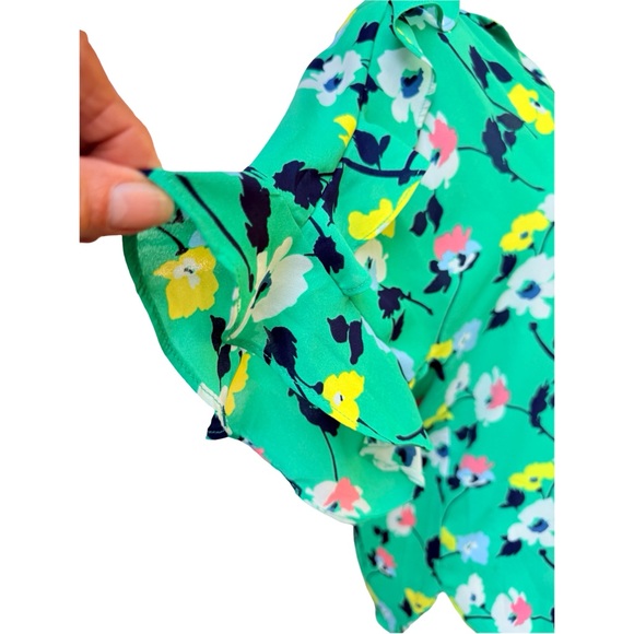 Banana Republic Green Floral V-Neck Ruffle Sleeve Blouse - Picture 5 of 9